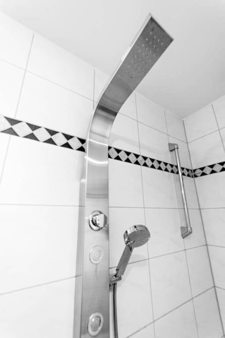 Private Apartment In The Center Of Берлин Экстерьер фото