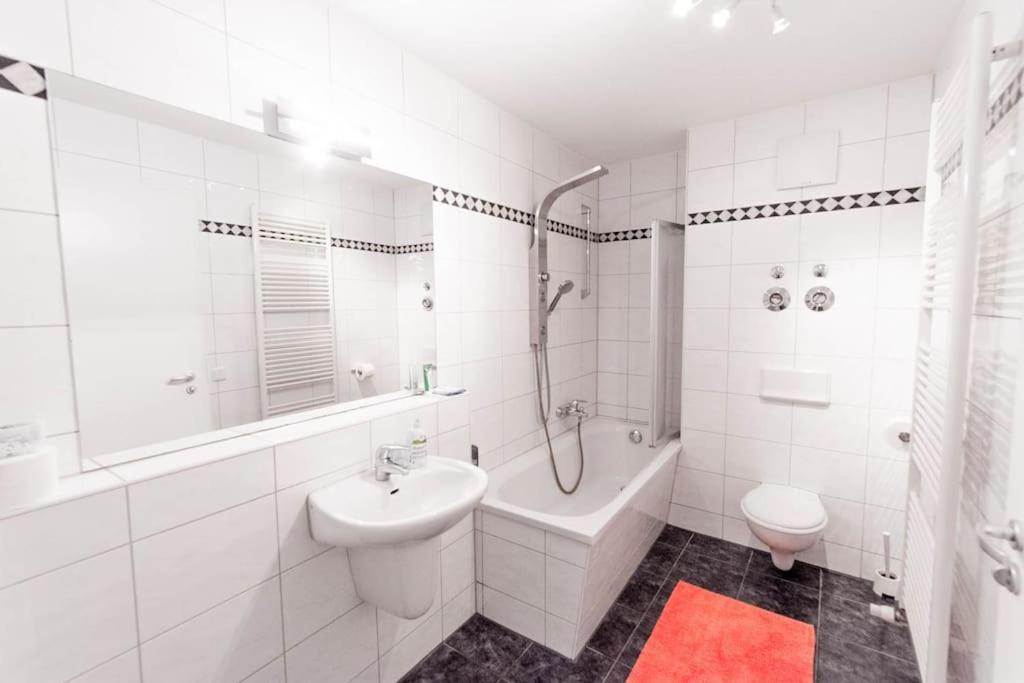 Private Apartment In The Center Of Берлин Экстерьер фото